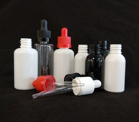بطاقات قطرات شعار مخصصة مجموعة شفافة سوداء أحجام مختلفة 10ml-120ml سطح ناعم 5000 قطعة طباعة