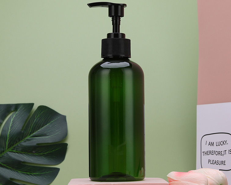 بيع ساخن صافي فارغ PET 500ml هلام الاستحمام الزجاجة البلاستيكية العناية بالشعر البيضاء مسطحة مربع شامبو مستحضر مضخة الزجاجة البلاستيكية