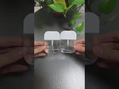 زجاجة رذاذ معقم كحول ببطاقة ائتمان مربعة سعة 45 مل زجاجة بلاستيكية مع سلسلة مفاتيح